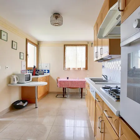 Holiday home Maison Pour 8 Avec Jardin Avec Vue Sur Le Port *